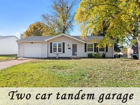 12173 Parkwood Place, Maryland Heights, MO 63043