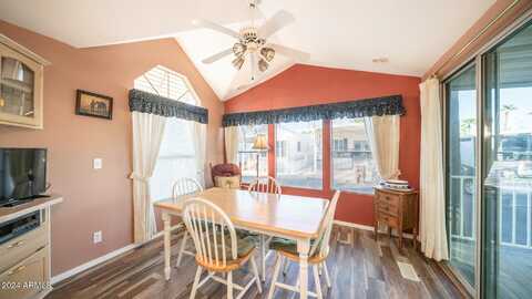 648 HAWKS EYE Drive, Apache Junction, AZ 85119