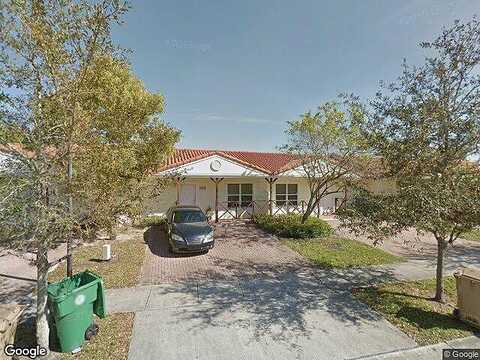 76Th, HOLLYWOOD, FL 33024