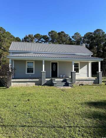 135 Leo Ln, Pamplico, SC 29583