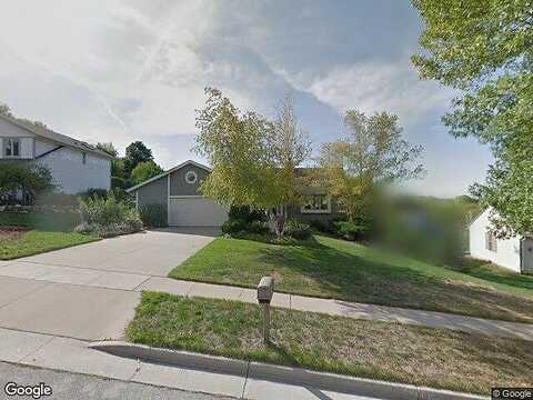 Sunny Ridge, PEWAUKEE, WI 53072