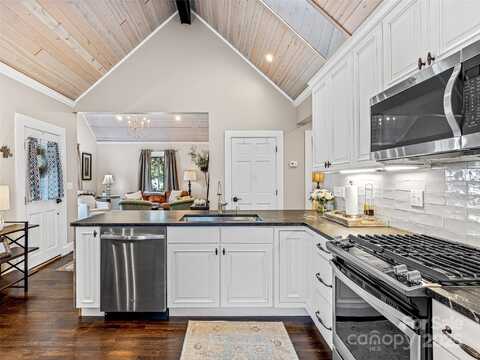 45 Short Street, Asheville, NC 28801