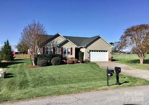 120 W Edinburgh Court, Statesville, NC 28625