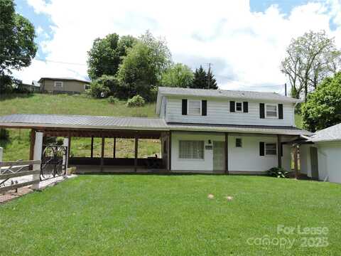 470 Old US 19 23 Highway, Candler, NC 28715