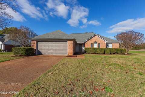 67 Augusta Drive, Humboldt, TN 38343