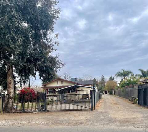 724 Lafayette Avenue N, Fresno, CA 93728