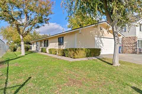 360 Pinedale Avenue W, Fresno, CA 93650