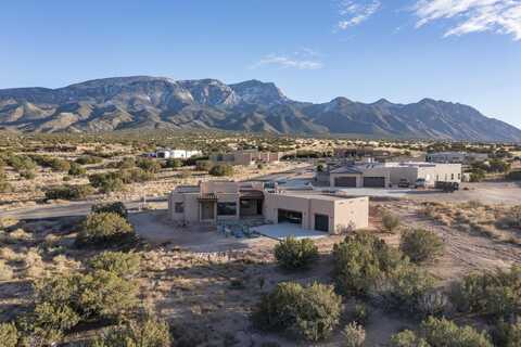 51 Apache Mesa Road, Placitas, NM 87043