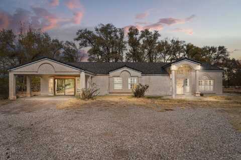 900 E RIVER Road, Belen, NM 87002