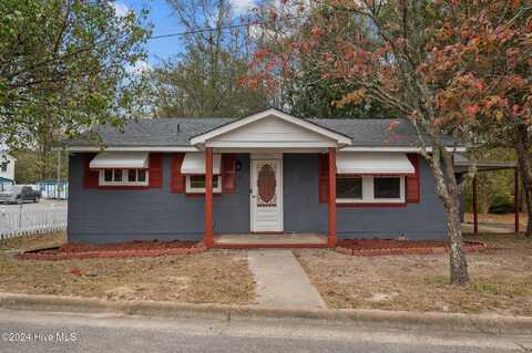 305 Center Street, Williamston, NC 27892