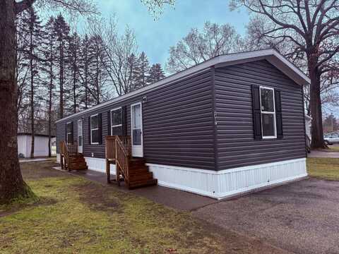 2417 Oak Road, Twin Lake, MI 49457