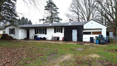 5247 S 168th Avenue, Hesperia, MI 49421