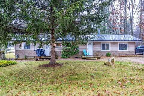 10745 196th Avenue, Big Rapids, MI 49307