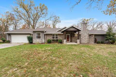 6404 E Skyline Drive, Springfield, MO 65809