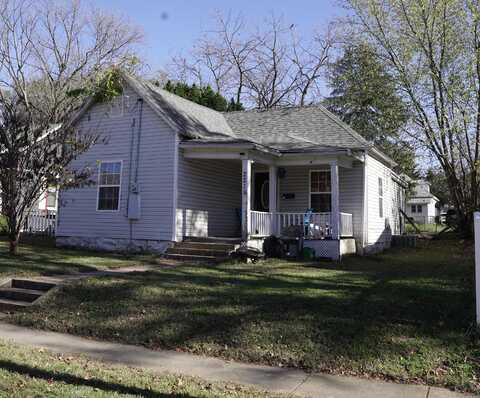 2216 N Taylor Avenue, Springfield, MO 65803