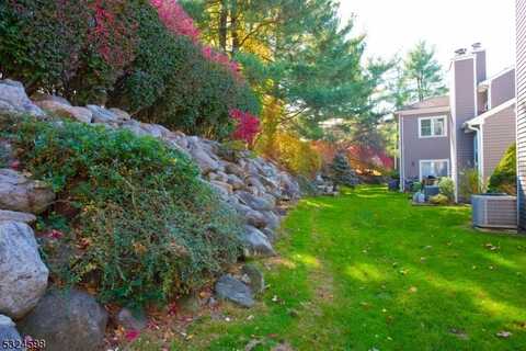 181 Grandview Ln, Mahwah, NJ 07430