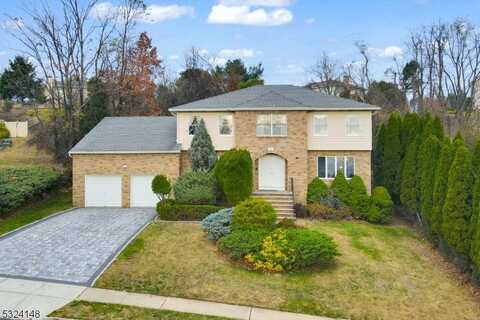 99 Nellis Dr, Wayne, NJ 07470