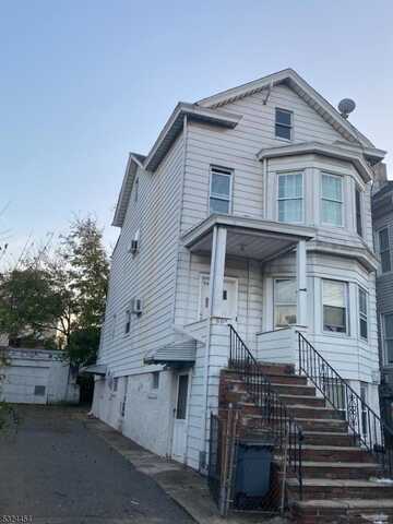 585 Crooks Ave, Clifton, NJ 07011