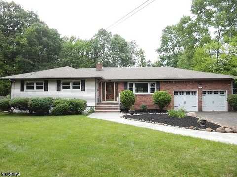 310 Oak Ridge Rd, Clark, NJ 07066