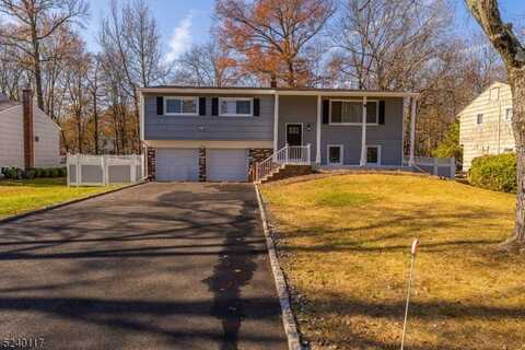 261 River Bend Rd, Berkeley Heights, NJ 07922