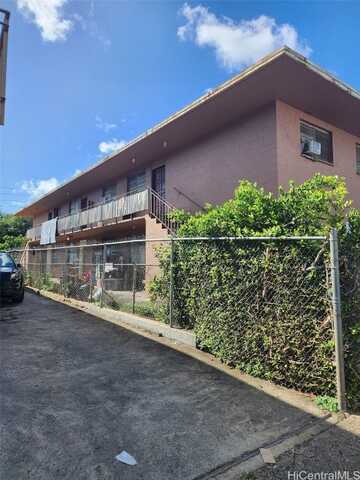 94-323 Pupuole Street, Waipahu, HI 96797