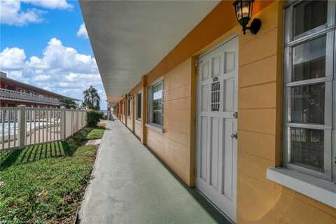 2113 Lakeview Drive, Sebring, FL 33870