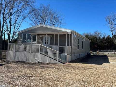 22784 Squirrel Lane, Wheatland, MO 65579