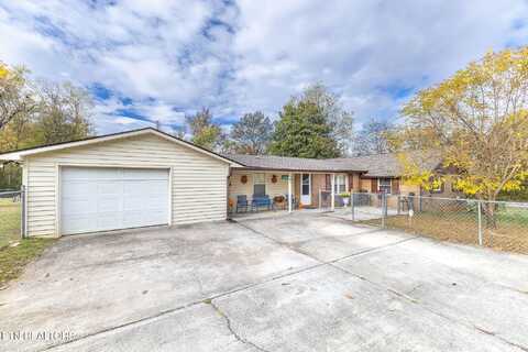 301 Barnette Circle, Harriman, TN 37748