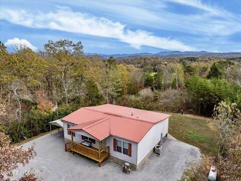 519 Saw Mill Rd, Tellico Plains, TN 37385