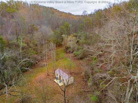 2656 Coleman Creek Road, Fraziers Bottom, WV 25082