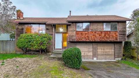 2806 SW 340th Place, Federal Way, WA 98023