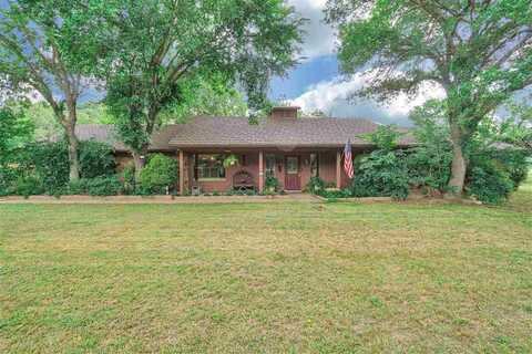 4 NW Wildwood Rd, Lawton, OK 73507