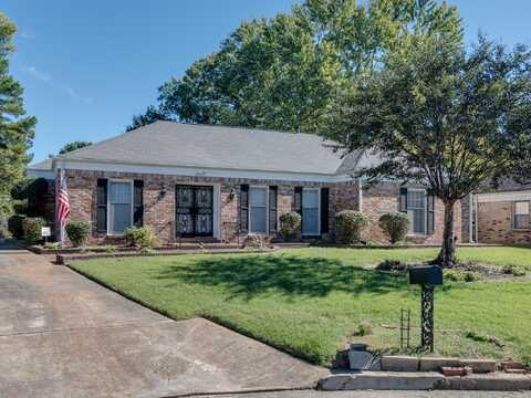 2564 GLENLIVET, Memphis, TN 38119