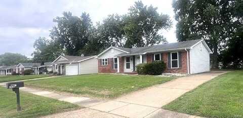 1667 Somerset Shire Drive, Florissant, MO 63031