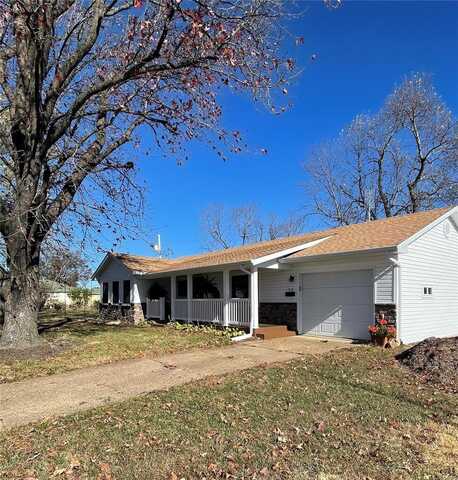 712 S 4th Street, Owensville, MO 65066