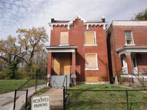 1723 Marcus Avenue, Saint Louis, MO 63113