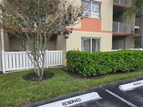 18810 NW 57th Ave, Hialeah, FL 33015