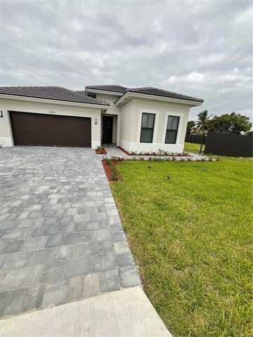 32206 SW 196th Ave, Homestead, FL 33030