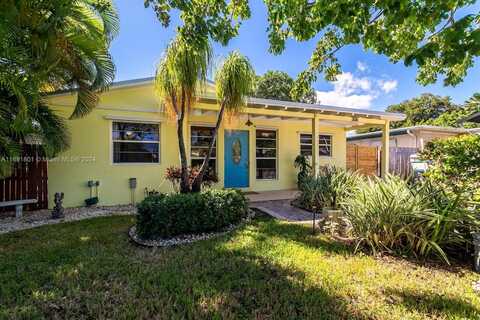 306 W Palm St, Lantana, FL 33462