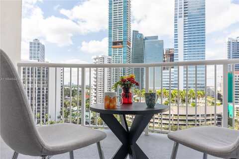 1420 Brickell Bay Dr, Miami, FL 33131