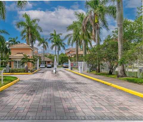 6968 SW 39th St, Davie, FL 33314