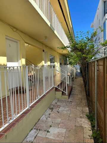 653 Michigan Ave, Miami Beach, FL 33139