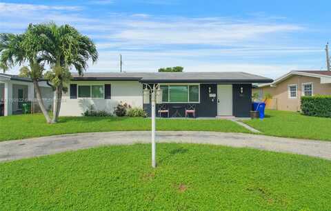 1160 NW 79th Ter, Pembroke Pines, FL 33024