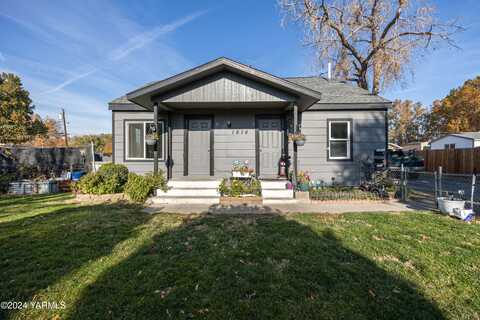 1614 W 4th Ave, Kennewick, WA 99336