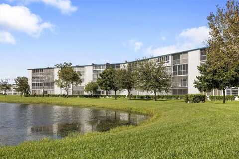 1042 Lincoln C, Boca Raton, FL 33434