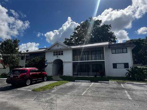 18755 NW 62nd Ave, Hialeah, FL 33015