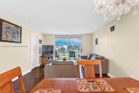 2951 E Sunrise Lakes Dr, Sunrise, FL 33322