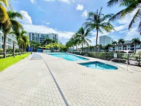 2950 NE 188th St, Aventura, FL 33180