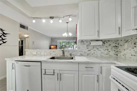 3501 NW 47th Ave, Lauderdale Lakes, FL 33319