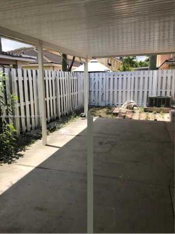 7359 NW 173rd Dr, Hialeah, FL 33015